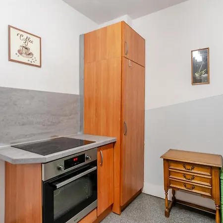 Batory Snug By Bookinghost Daire Chorzów