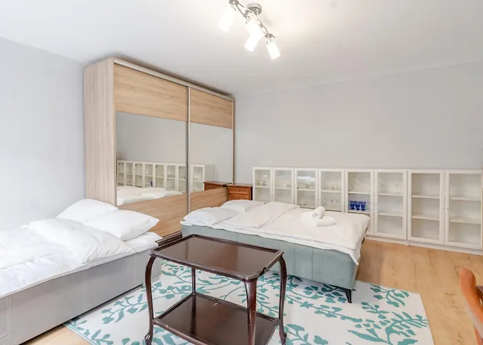 Batory Snug By Bookinghost Apartment